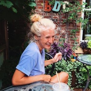 Meet your Posher, Anna